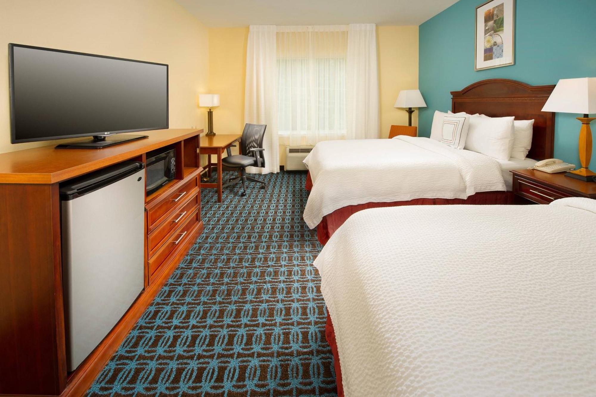 Fairfield & By Marriott Hotel 3*
