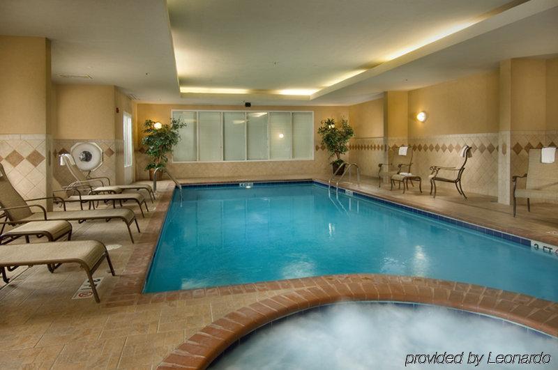 Hotel Fairfield & By Marriott 3*