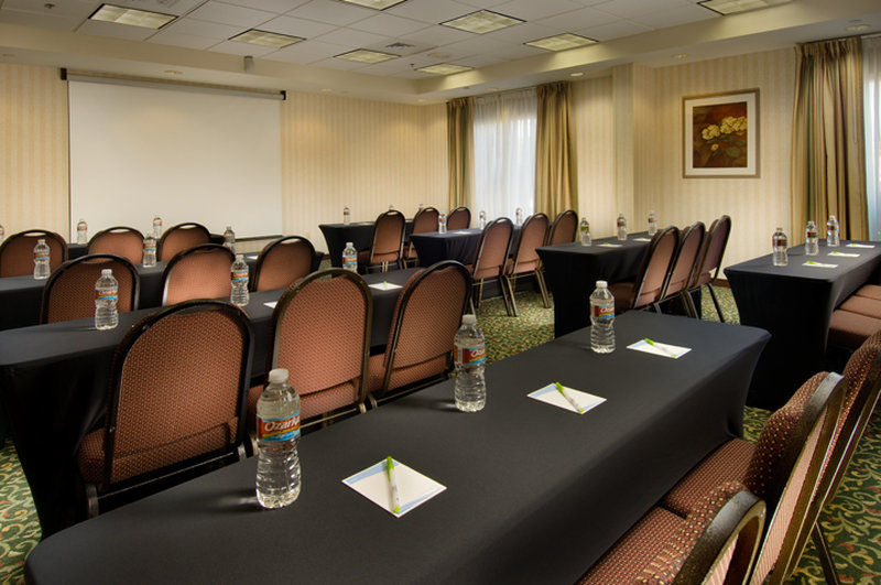 Hotel Fairfield & By Marriott 3*